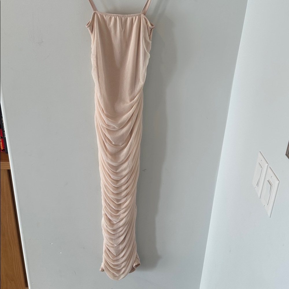 PrettyLittleThing Nude Strappy Mesh Ruched
Midaxi Dress size 2 - Picture 3 of 8